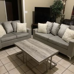 🩶✨Beautiful Grey Velvet 2pc Sofa Set