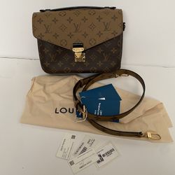 Louis Vuitton Pochette Metis Reverse 