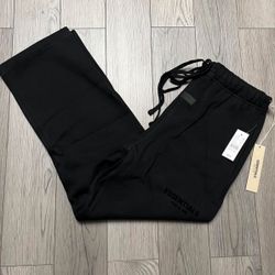 🔥 ESSENTIALS FEAR OF GOD BLACK SWEATPANTS – SIZE S (NEW)