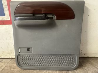99 to 07 Super Duty Crew Cab Lariat LH Rear Door Panel