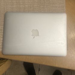 Mac book pro { for parts}