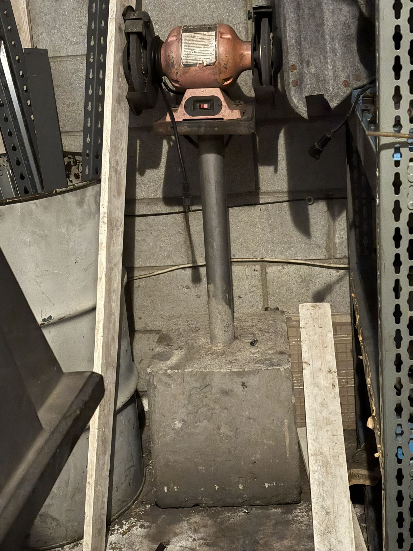8” Central Machinery Bench Grinder With Stand/Cement