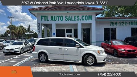 2012 Chrysler Town & Country