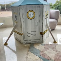 Potterybarn Kids Space Playfort