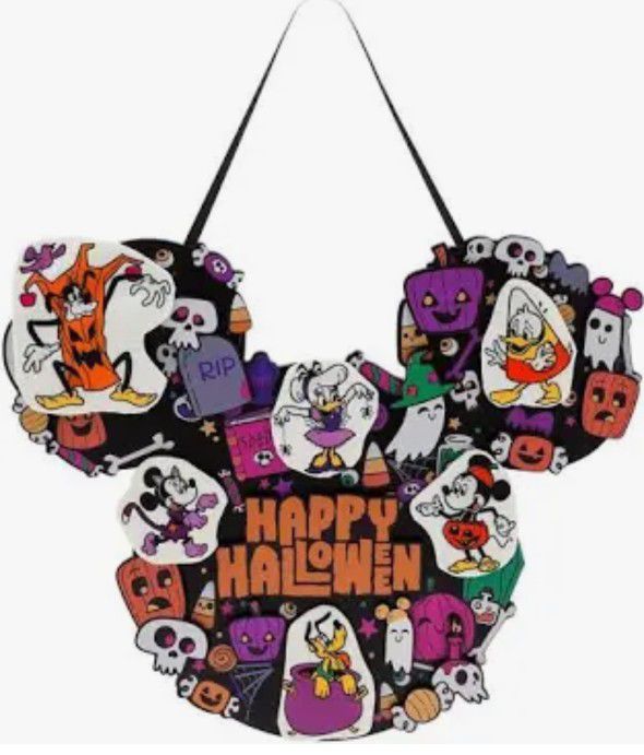 Mickey And Friends Halloween Wooden wreath
