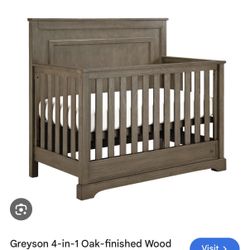 HGTV Grayson Convertible Crib + Dresser w/Changing station