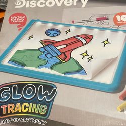 Glow tracing light