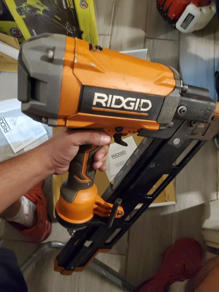 Ridgid 3 1/2” Roundhead Framing Nail Gun for Sale in Phoenix, AZ OfferUp