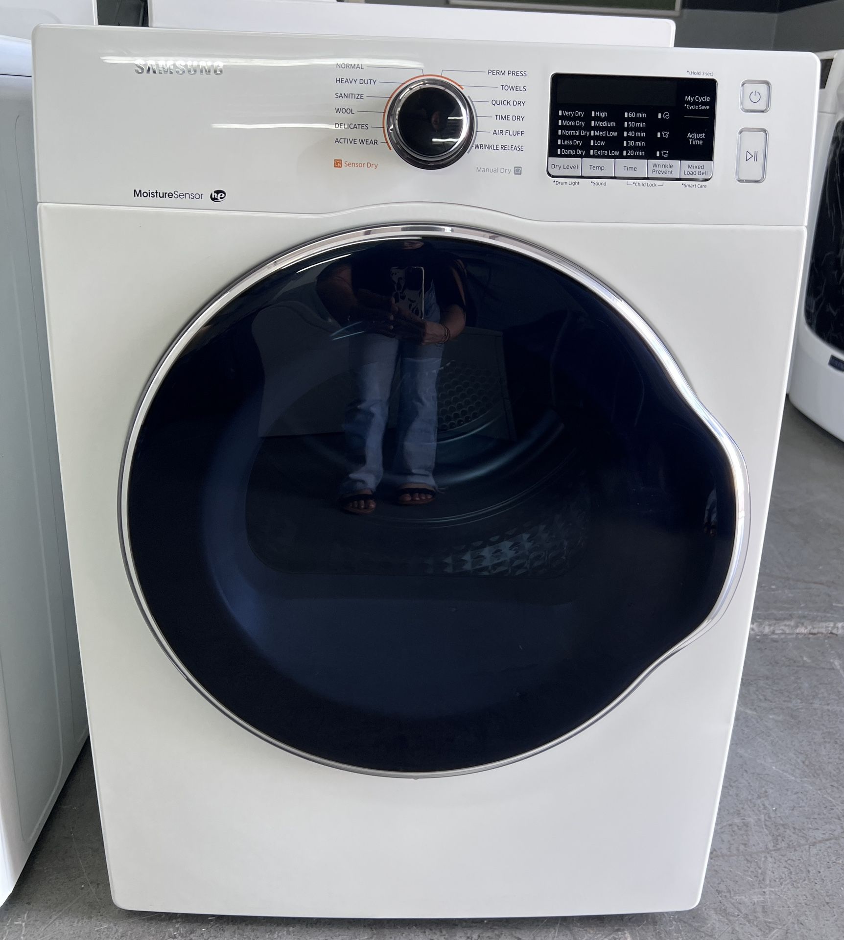 FREE CURBISDE DELIVERY! Samsung 4.0 Cu. Ft. Compact Vented Electric Dryer DV22K6800EW