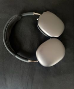 Air pod pro max’s