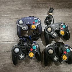 Nintendo GameCube Controllers 