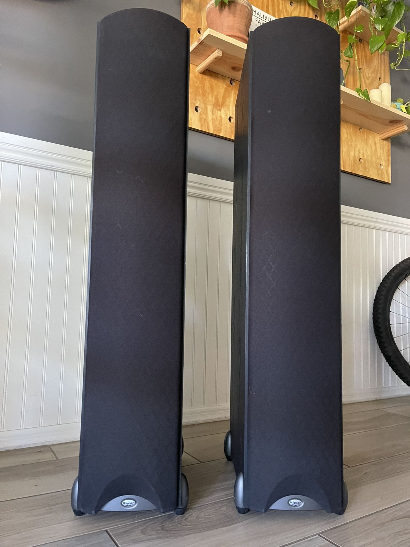 Klipsch Tower Speakers (Model: Synergy F2)