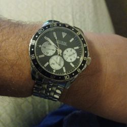 Mens Guess Analog Watch