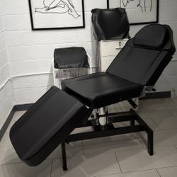 Hydraulic Lift Adjustable Massage/ Tattoo Bed 