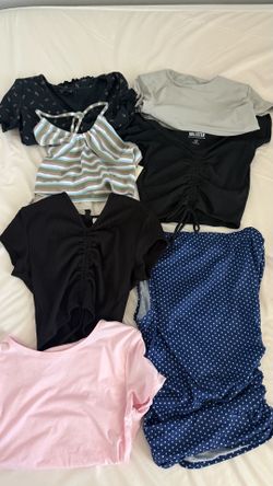 Short sleeve tops