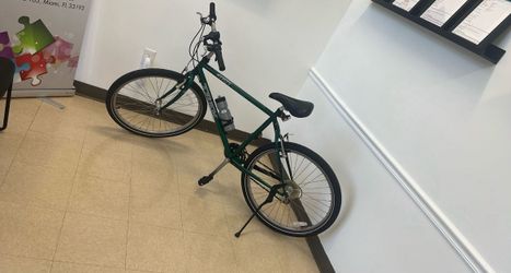 TREK BIKE 820 Like NEW!