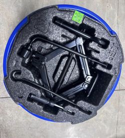 2017-2023 HYUNDAI ELANTRA SPARE TIRE EMERGENCY JACK TOOL KIT STOARAGE FOAM OEM 