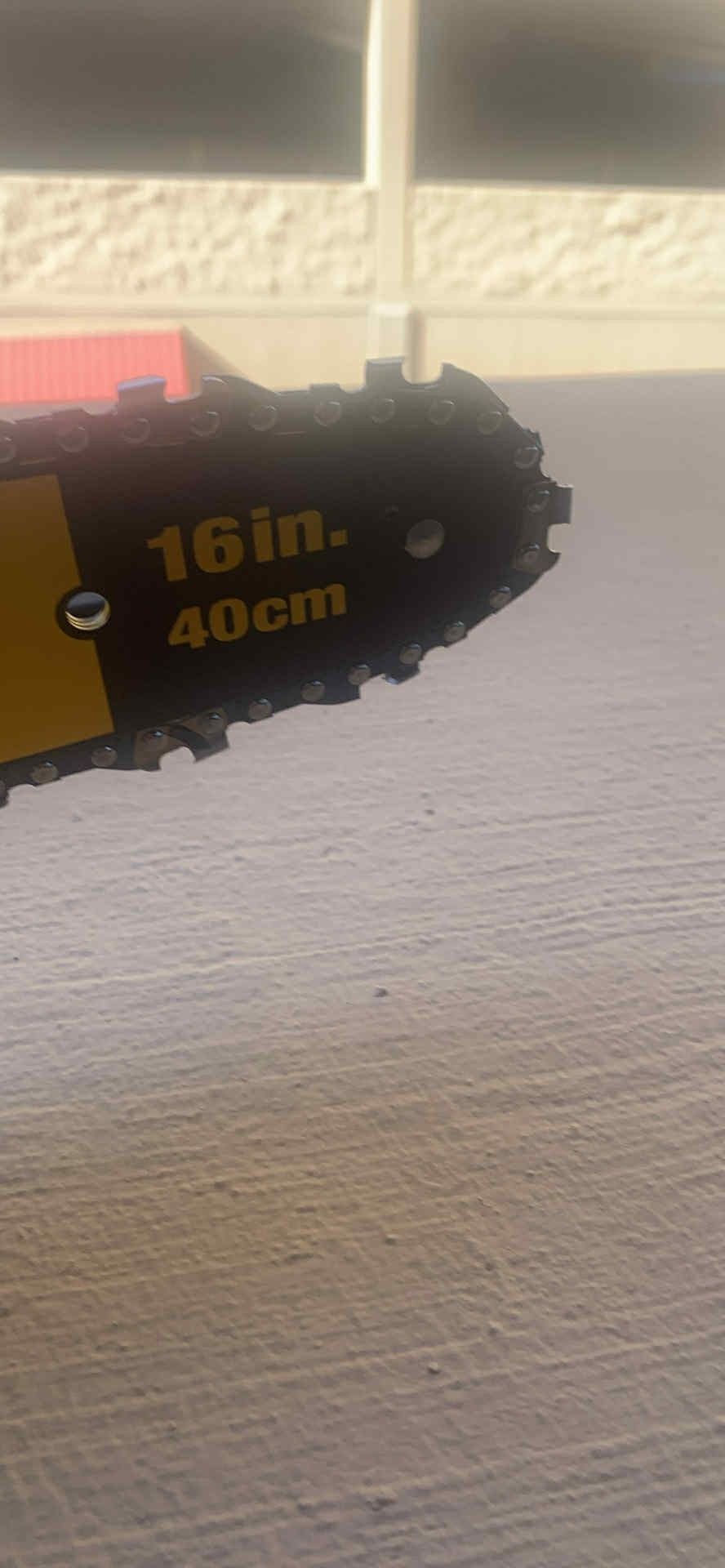 DeWalt 60 Volt 16" Chainsaw 
