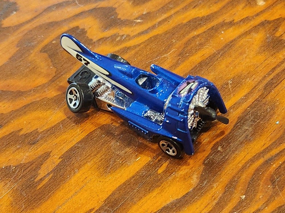 Hot Wheels Dog Fighter