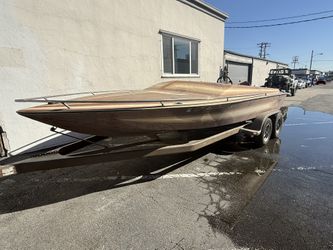 1983 Targa Boat