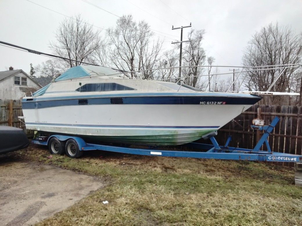 Boat 1987 Bayliner 27ft Cabin