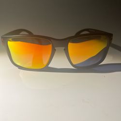 Oakley Holbrook OO9102 Men's Square Sunglasses - Orange Lens