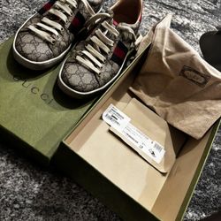 Gucci Shoes Womens Size 37