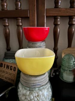 Pyrex bowls $10 each