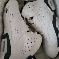Jordan 6 Midnight Navy size 12