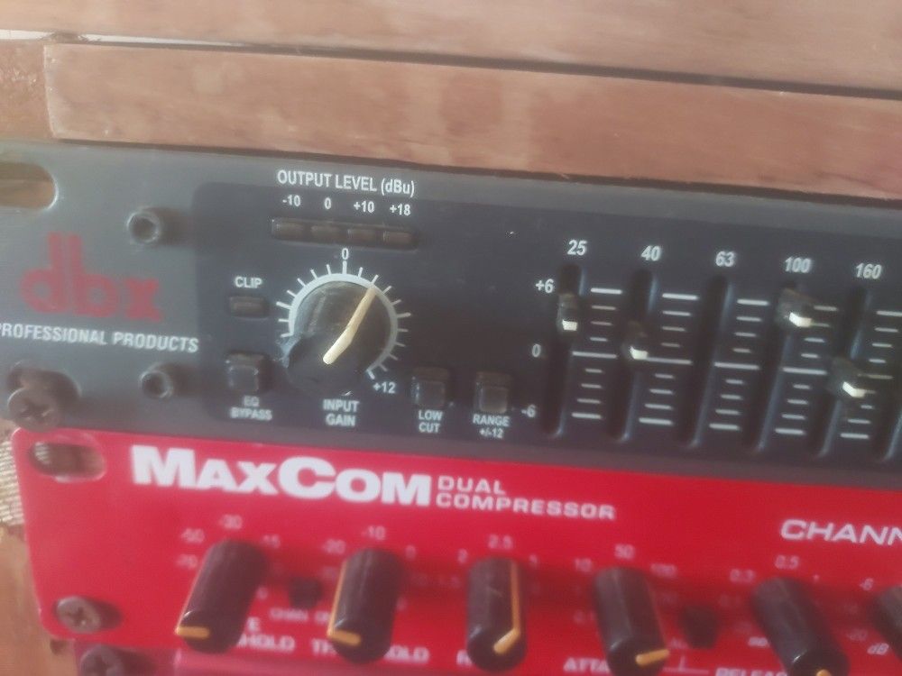 Dbx Dual Channel 15 Band Equalizer