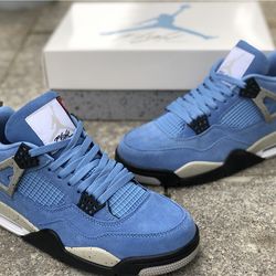 Jordan 4 Retro 'University Blue'