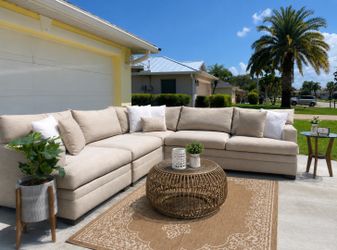 Beautiful 10k Sectional ✨