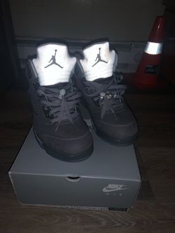 Wolf grey 5s throw offers