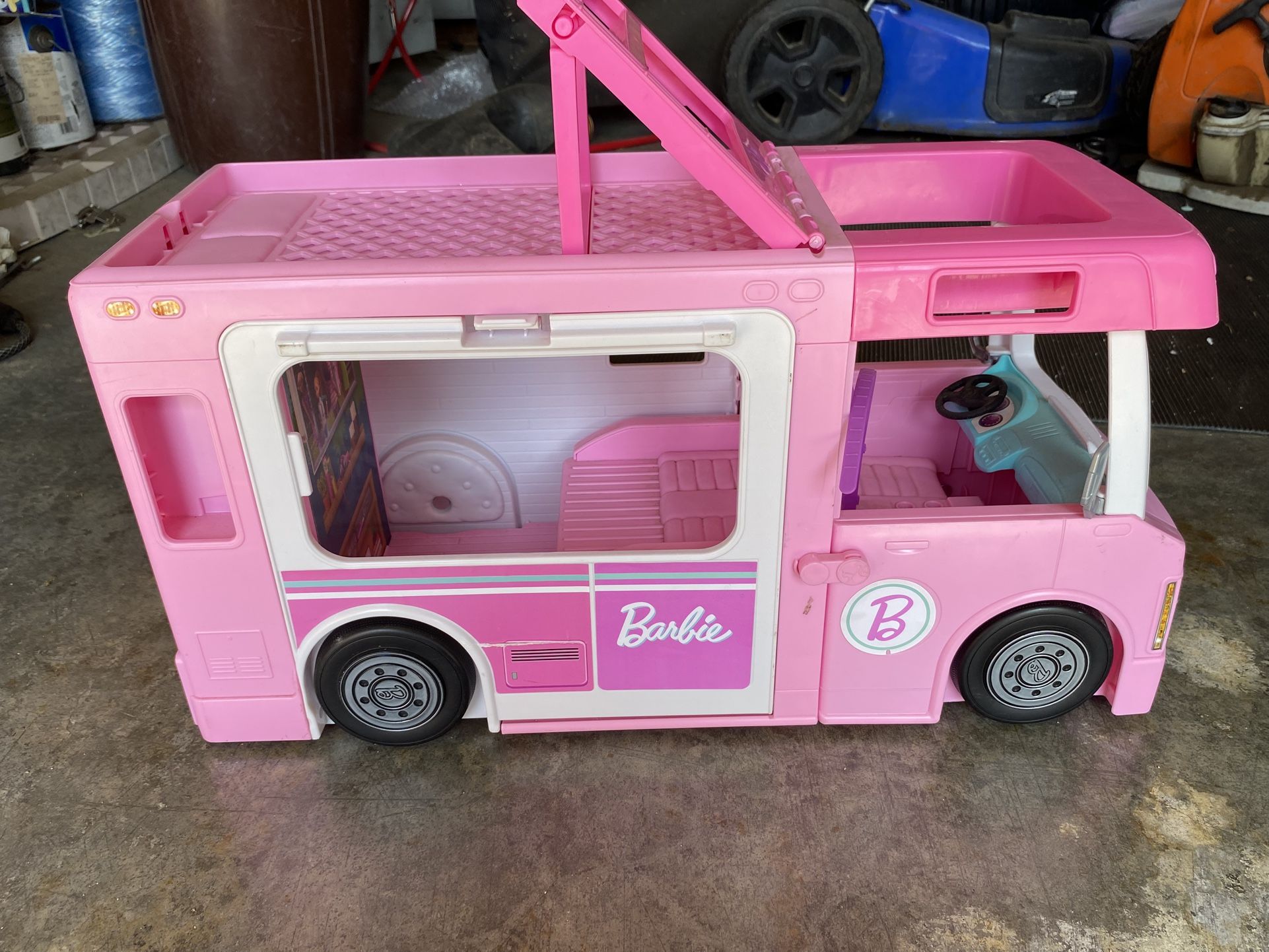 Barbie Dream Motor home 