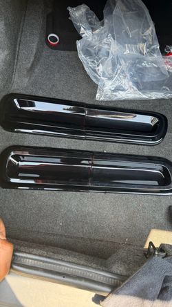 DODGE CHALLENGER TAIL LIGHT COVERS