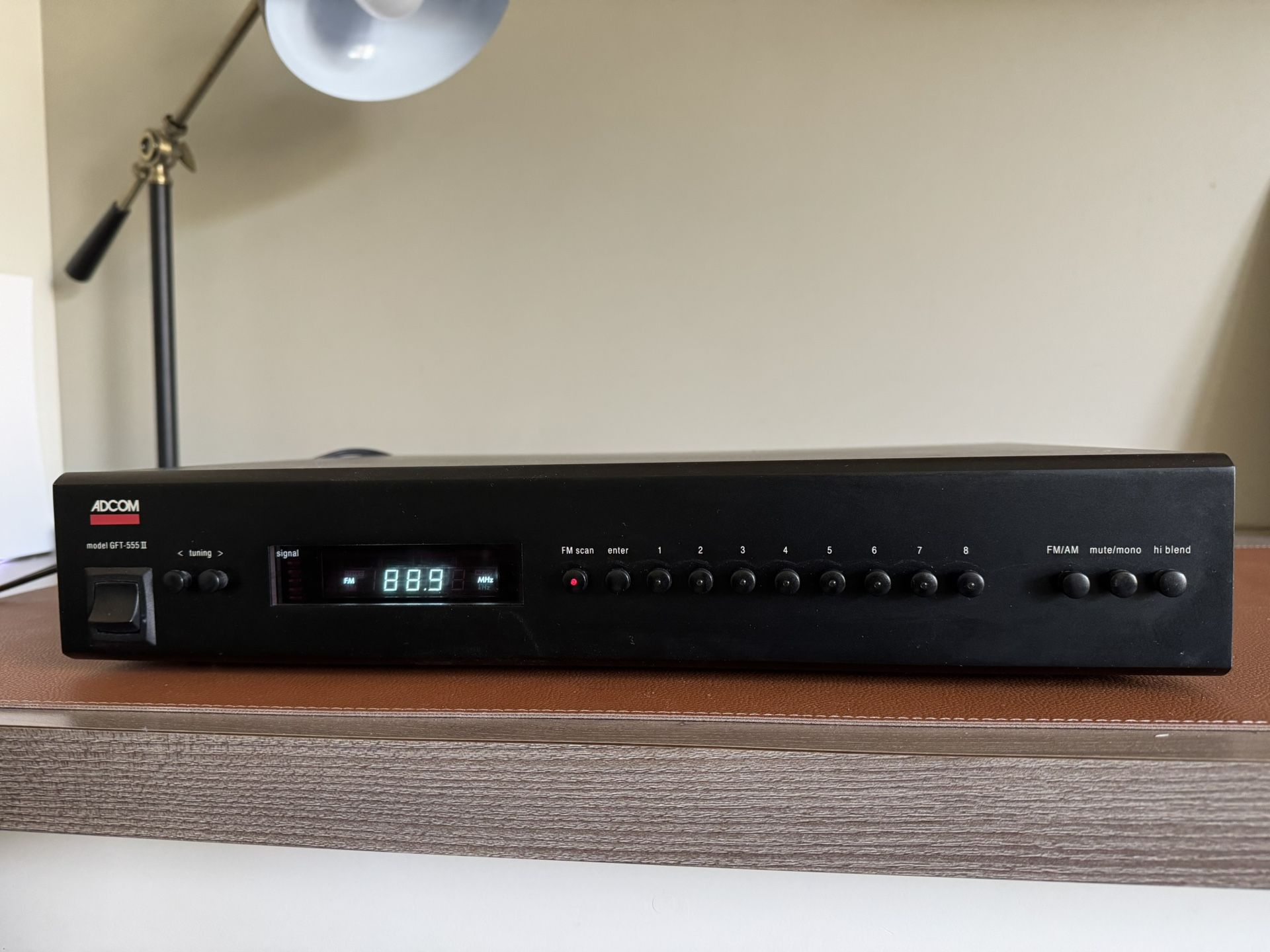 ADCOM GFT-555ii Tuner with Monster Cable