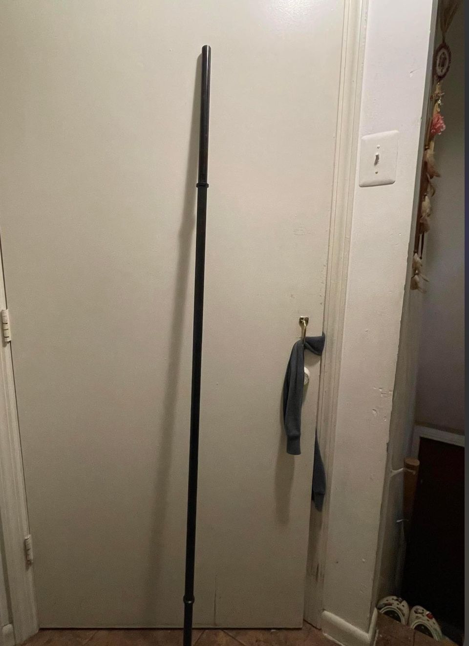 Barbell Standard Weightlifting Barbell, 300-Pound Capacity