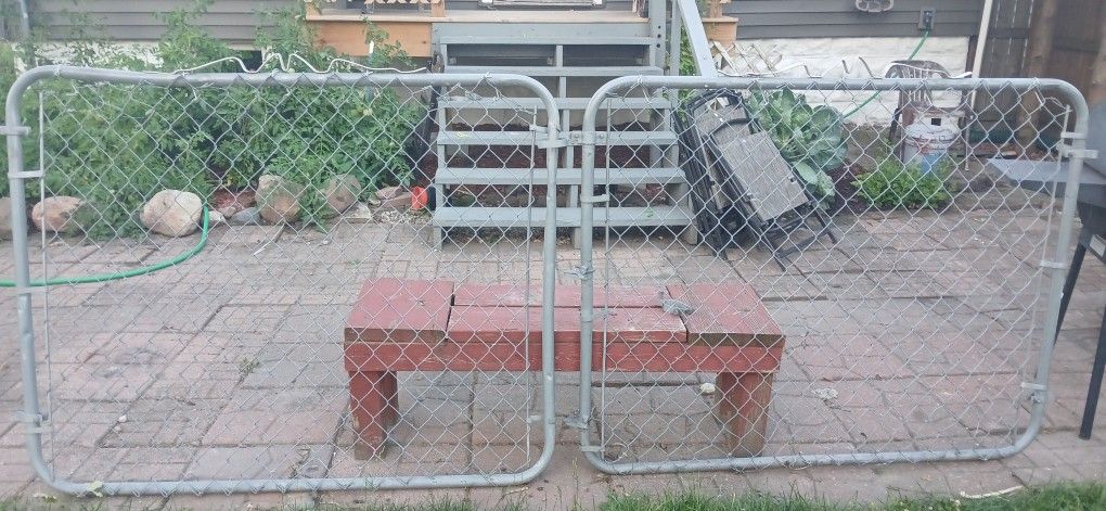 Chain Link Fence Gate