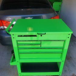 Selling 5 Drawer Brand New Tool Box And A 6 Drawer Tool Box 