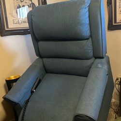 Remote Controlled Recliner And Power Lift Chair