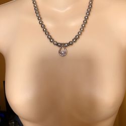 Women's necklace.  Imitation pearl silver $25
