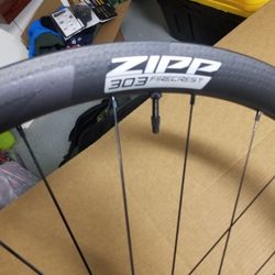 Zipp 303 firecrest disc carbon wheelset, brand new