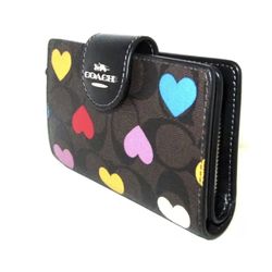 NWT Coach Medium Corner Zip Wallet In Signature Canvas With Heart Print CP418