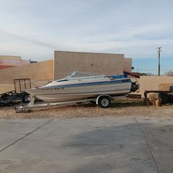 Capri Bayliner With Trailer Needs A Liittle Work  650 Dollars