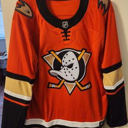 ANAHEIM DUCKS THROWBACK LOGO HIGH QUALITY POPULAR COLOR SIZE XLARGE