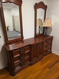 Vintage Solid Wood Bedroom Set – Dresser, Armoire, Nightstands & Mirrors