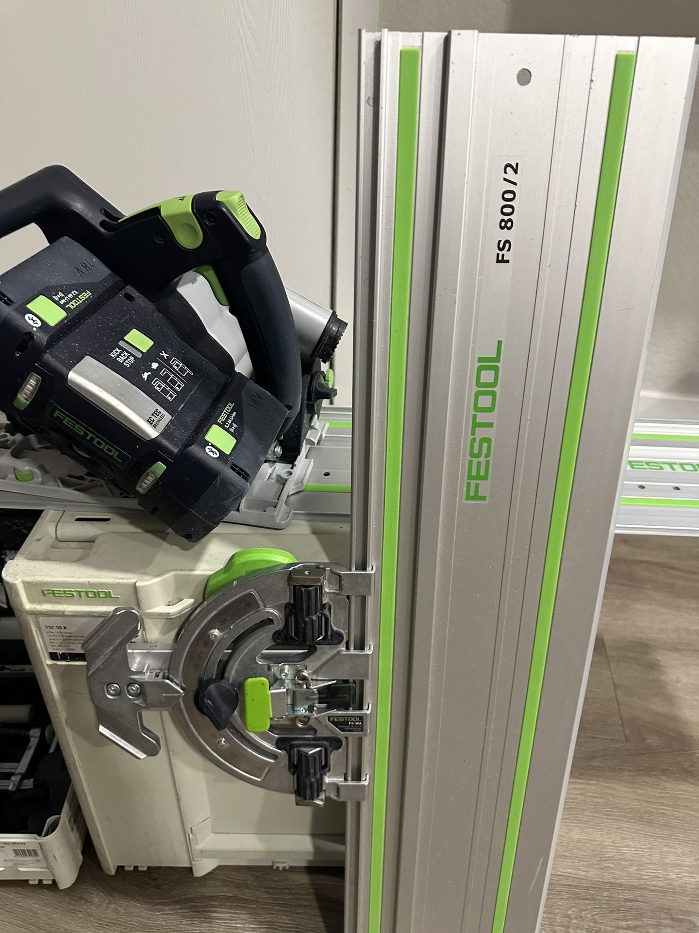 Festool - TSC55 Track Saw / Guide Rail Kit Accesorios/ 55 Inch Guide ...
