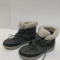 Sorel Women’s Size 9 Boots