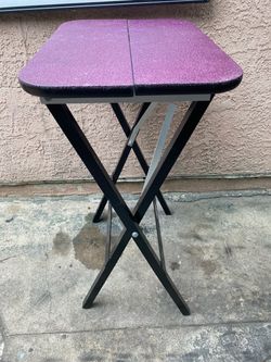 Grooming table
