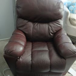 Free Recliner. Rocking, Extra Cushioned.